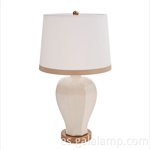 Elegante lámpara de mesa de cerámica clásica americana para salas de estar